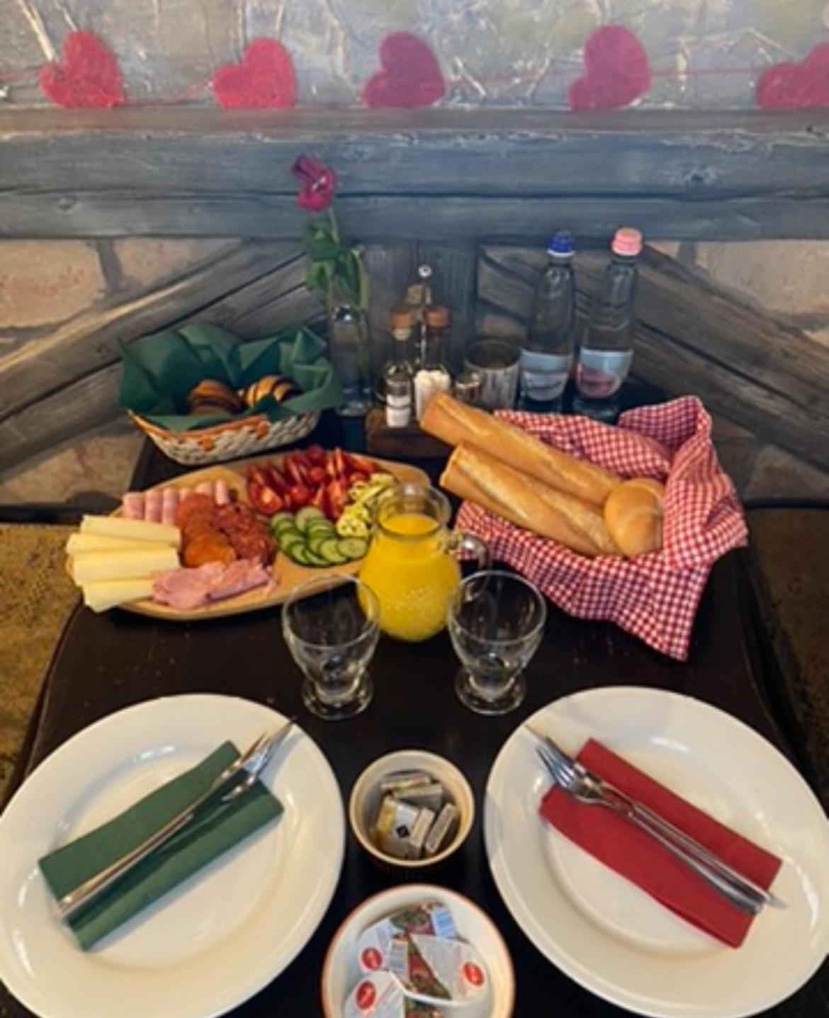 Bed and Breakfast Bacchus Pub és Panzió Dunaharaszti Esterno foto